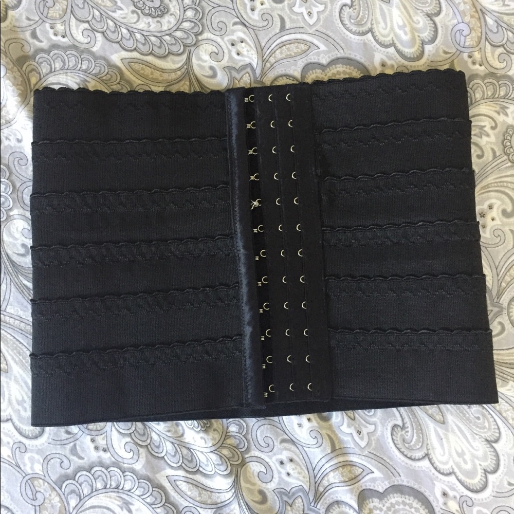 Waist trainer